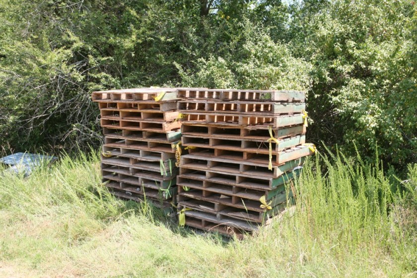 emptypallets.jpg