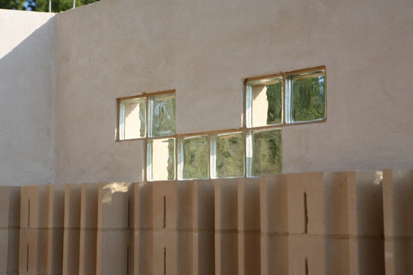crstuccoglassblocksedetail.jpg