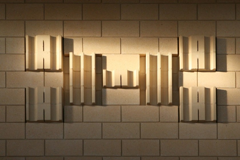 MusicNorthDiffusorCrossCrop