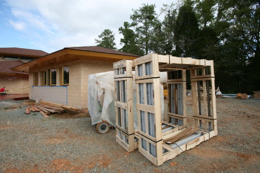 IAC DoubleLeafFrames